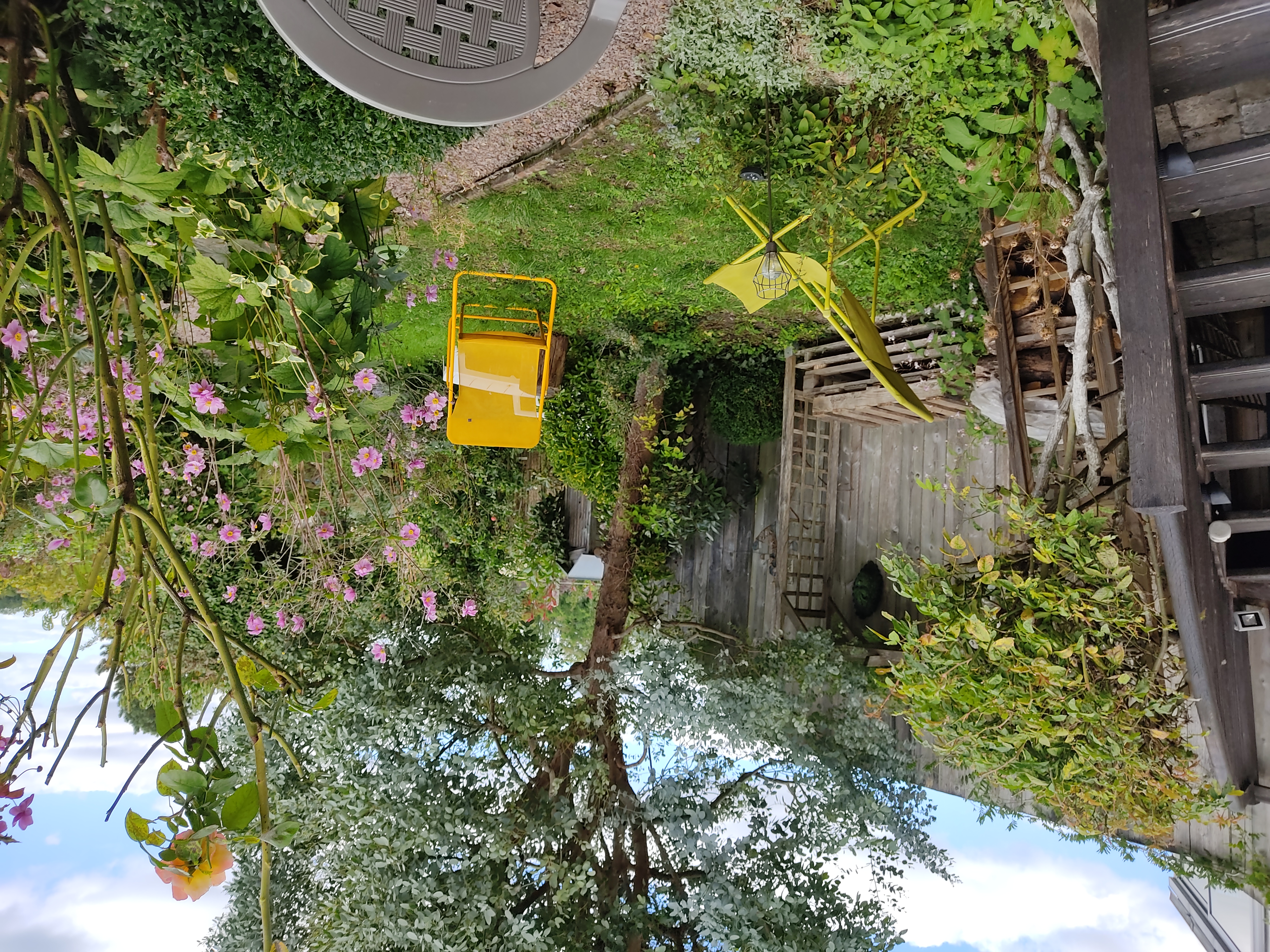 Le jardin de l'auteure Christine Barsi lors des Journées du Patrimoine sur Bellême en septembre 2022