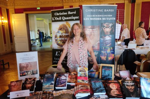 L'auteure Christine Barsi sur son stand au salon du livre de Lagny-sur-Marne